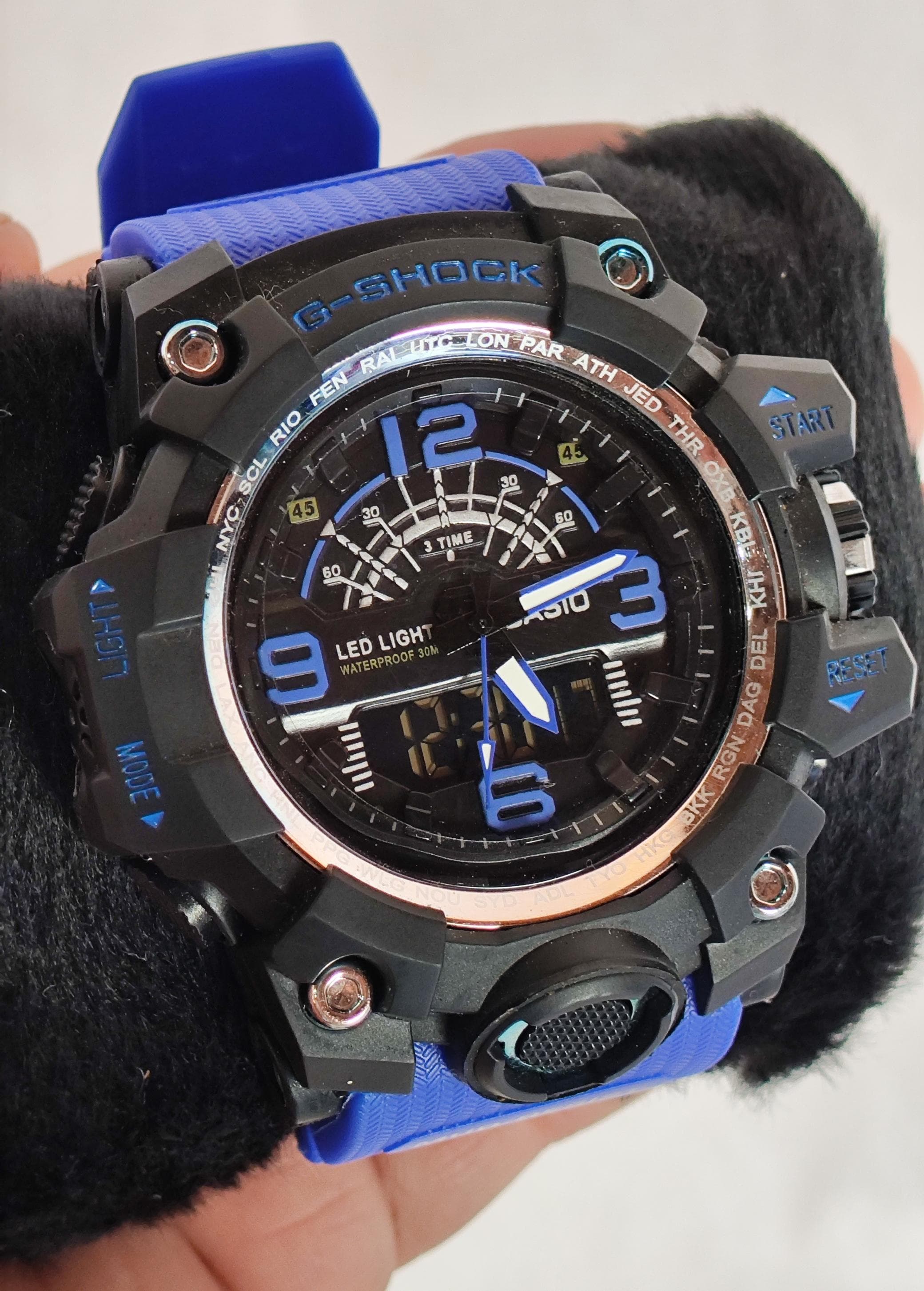 Relógios feminino e masculino 